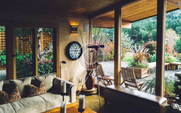 How to Remove Stains and Discoloration From Furniture